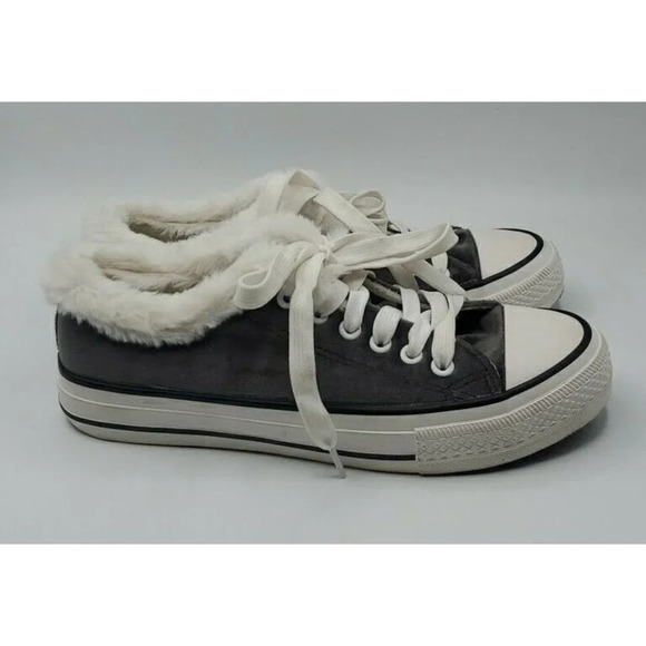 PJ Salvage Gray Velour and Faux Fur Sneakers Size 8 Flats Casual Fun Shoes - Picture 7 of 12